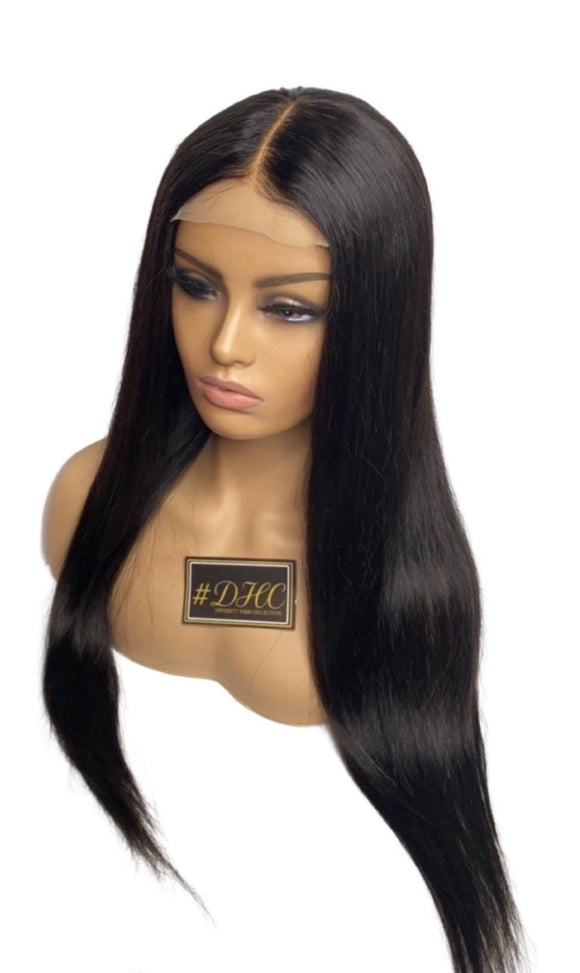 STRAIGHT  (13x4) LACE FRONTAL WIG